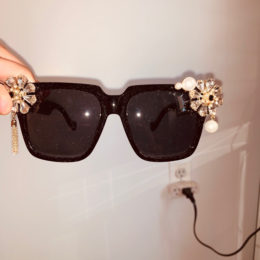 Charm sunglasses summer 2019